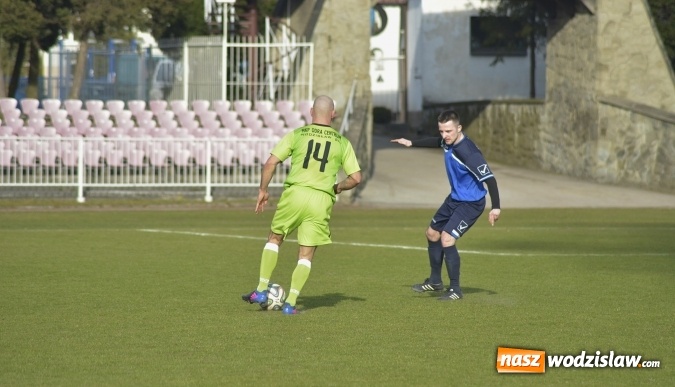 Zdjęcie w galerii na portalu naszwodzislaw.com: Podział punktów w derbowym meczu przy Bogumińskiej wiadomości z regionu