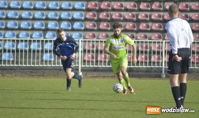 Zdjęcie w galerii na portalu naszwodzislaw.com: Podział punktów w derbowym meczu przy Bogumińskiej wiadomości z regionu
