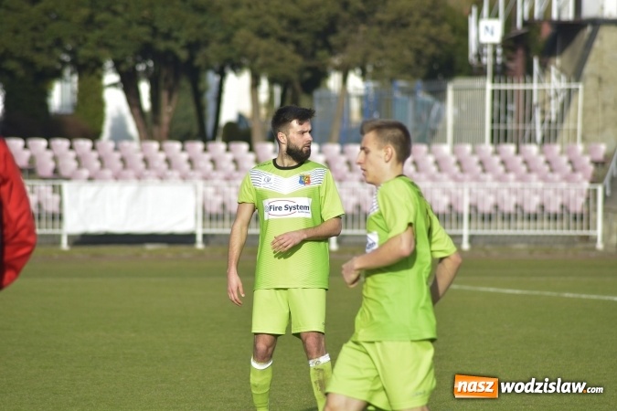 Zdjęcie w galerii na portalu naszwodzislaw.com: Podział punktów w derbowym meczu przy Bogumińskiej wiadomości z regionu