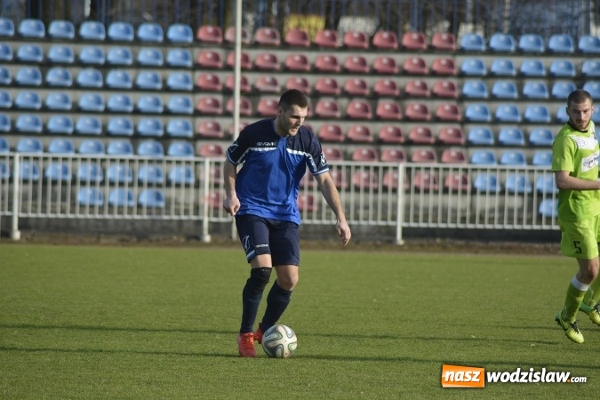 Zdjęcie w galerii na portalu naszwodzislaw.com: Podział punktów w derbowym meczu przy Bogumińskiej wiadomości z regionu