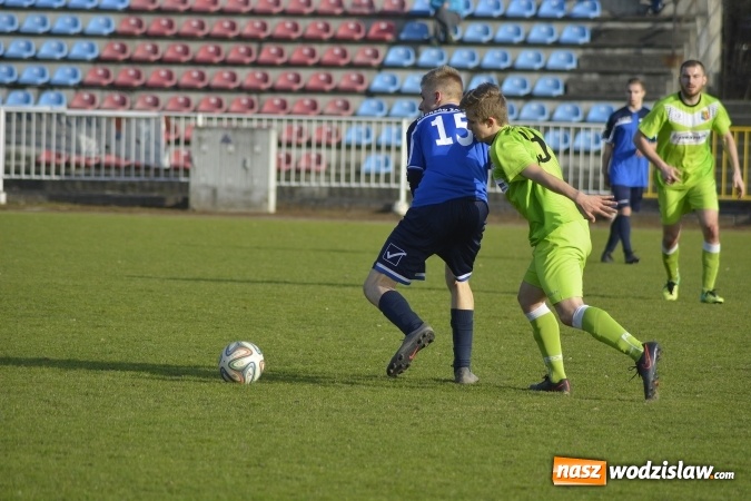 Zdjęcie w galerii na portalu naszwodzislaw.com: Podział punktów w derbowym meczu przy Bogumińskiej wiadomości z regionu