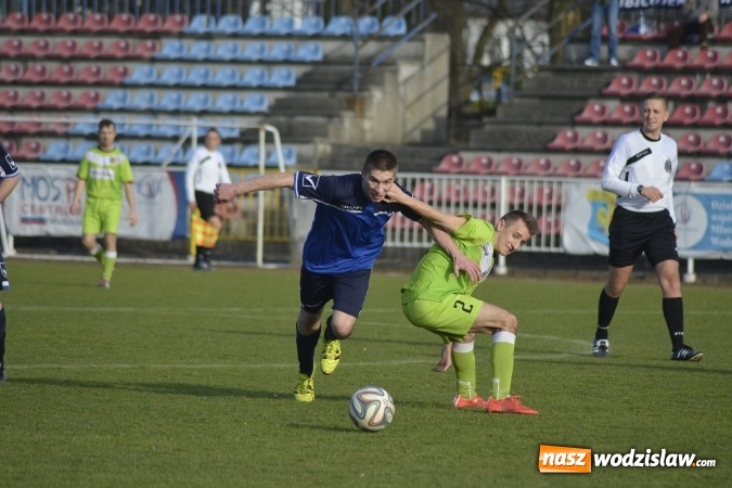Zdjęcie w galerii na portalu naszwodzislaw.com: Podział punktów w derbowym meczu przy Bogumińskiej wiadomości z regionu