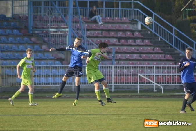 Zdjęcie w galerii na portalu naszwodzislaw.com: Podział punktów w derbowym meczu przy Bogumińskiej wiadomości z regionu