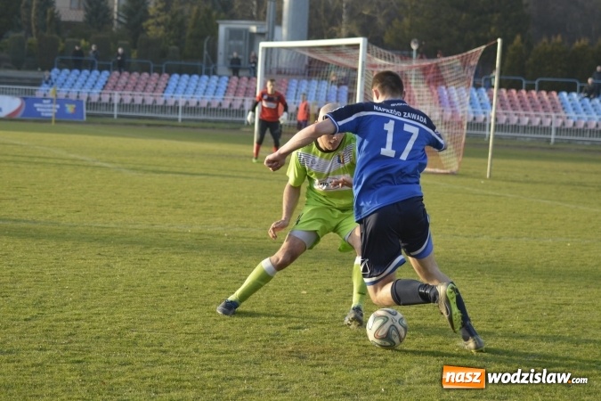 Zdjęcie w galerii na portalu naszwodzislaw.com: Podział punktów w derbowym meczu przy Bogumińskiej wiadomości z regionu