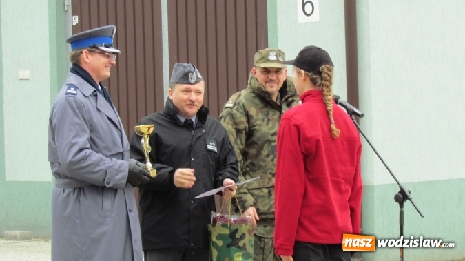 Zdjęcie w galerii na portalu naszwodzislaw.com: I Przegląd Musztry Klas Mundurowych w Rybniku z udziałem uczni&oacute;w z Rydułt&oacute;w i Gogołowej wiadomości z regionu