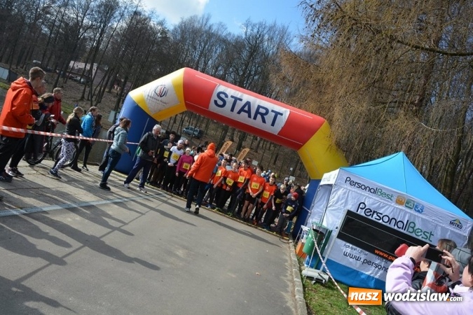 Zdjęcie w galerii na portalu naszwodzislaw.com: Błękitna Wstęga Balatonu. Wystartowało ponad 200 uczestników wiadomości z regionu