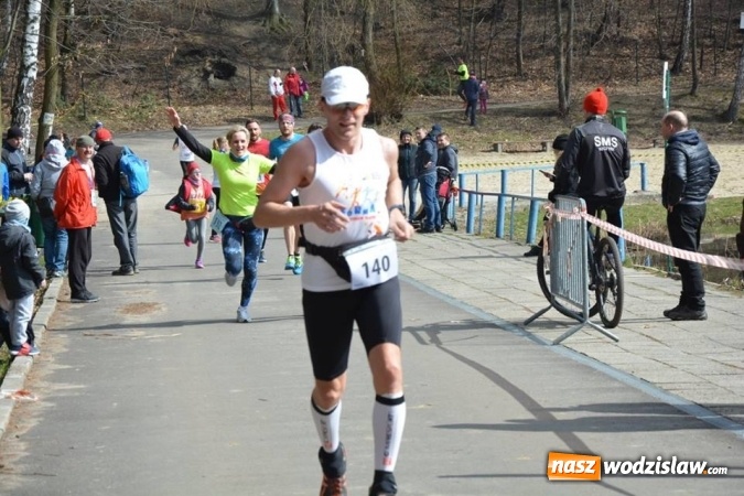 Zdjęcie w galerii na portalu naszwodzislaw.com: Błękitna Wstęga Balatonu. Wystartowało ponad 200 uczestników wiadomości z regionu