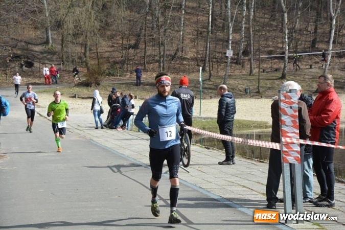 Zdjęcie w galerii na portalu naszwodzislaw.com: Błękitna Wstęga Balatonu. Wystartowało ponad 200 uczestników wiadomości z regionu