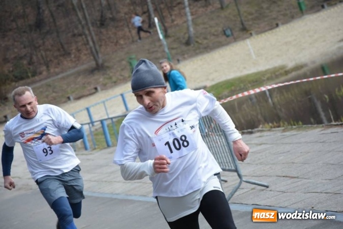 Zdjęcie w galerii na portalu naszwodzislaw.com: Błękitna Wstęga Balatonu. Wystartowało ponad 200 uczestników wiadomości z regionu