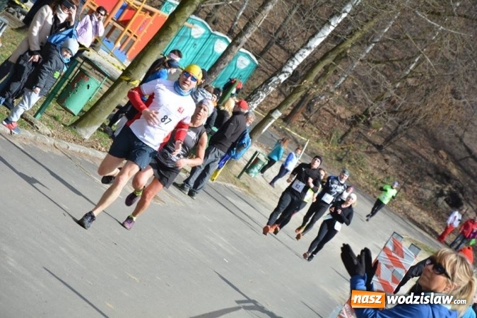 Zdjęcie w galerii na portalu naszwodzislaw.com: Błękitna Wstęga Balatonu. Wystartowało ponad 200 uczestników wiadomości z regionu