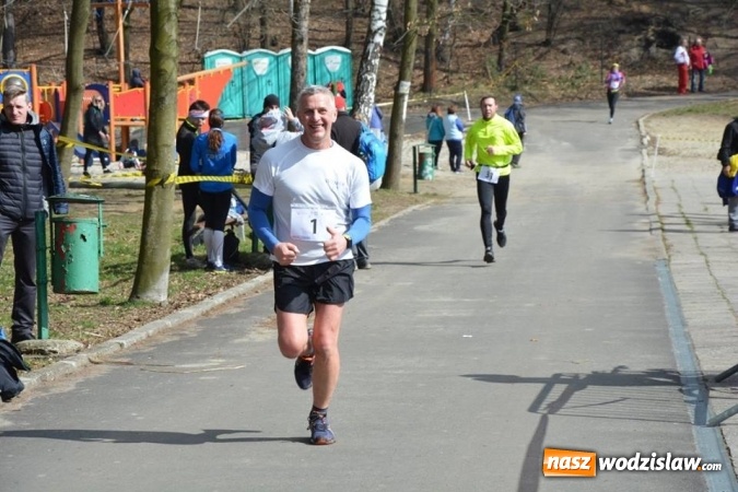Zdjęcie w galerii na portalu naszwodzislaw.com: Błękitna Wstęga Balatonu. Wystartowało ponad 200 uczestników wiadomości z regionu