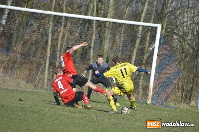 Zdjęcie w galerii na portalu naszwodzislaw.com: B klasa: Grad goli w Czyżowicach wiadomości z regionu