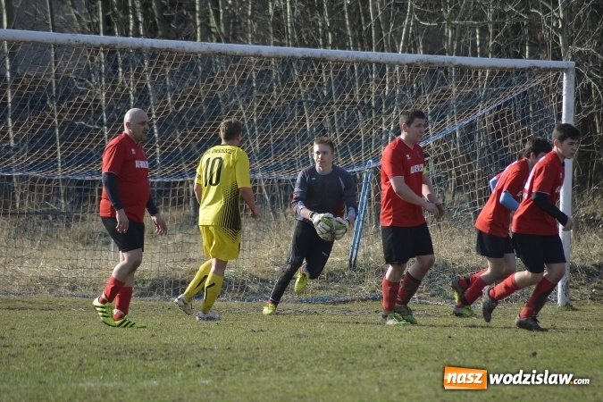 Zdjęcie w galerii na portalu naszwodzislaw.com: B klasa: Grad goli w Czyżowicach wiadomości z regionu