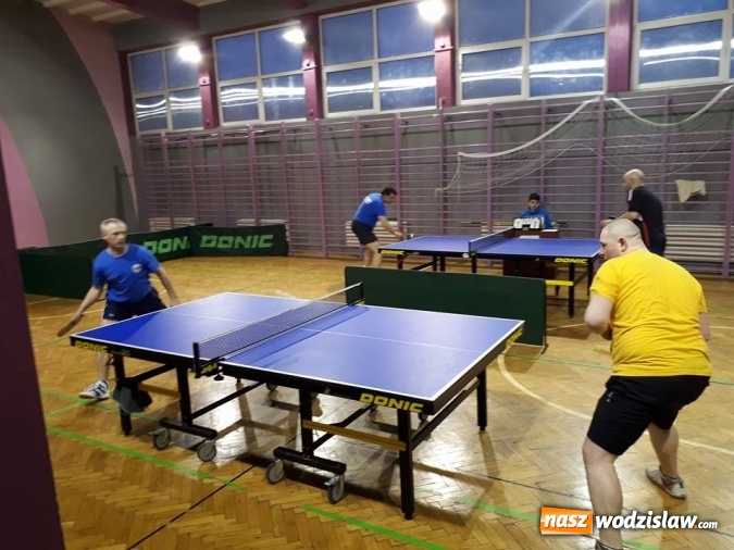 Zdjęcie w galerii na portalu naszwodzislaw.com: Tenisiści stołowi TKKF Relaks wygrali z UGKS Sokół Zebrzydowice wiadomości z regionu