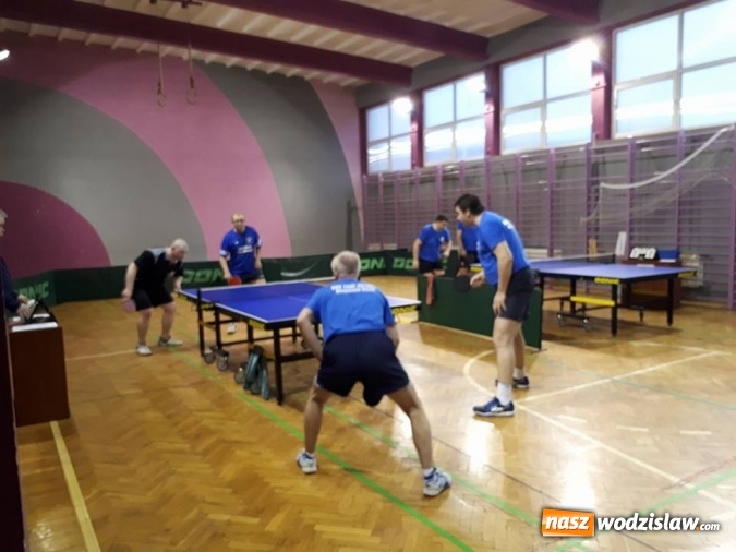 Zdjęcie w galerii na portalu naszwodzislaw.com: Tenisiści stołowi TKKF Relaks wygrali z UGKS Sokół Zebrzydowice wiadomości z regionu
