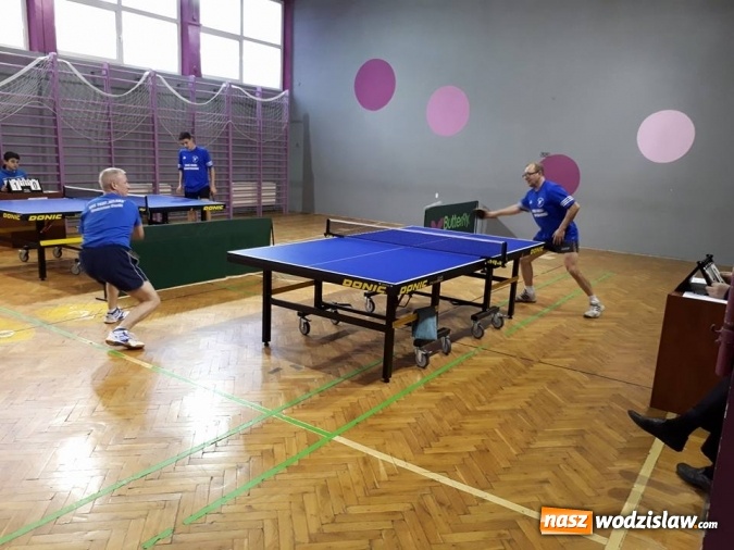 Zdjęcie w galerii na portalu naszwodzislaw.com: Tenisiści stołowi TKKF Relaks wygrali z UGKS Sokół Zebrzydowice wiadomości z regionu