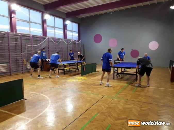 Zdjęcie w galerii na portalu naszwodzislaw.com: Tenisiści stołowi TKKF Relaks wygrali z UGKS Sokół Zebrzydowice wiadomości z regionu
