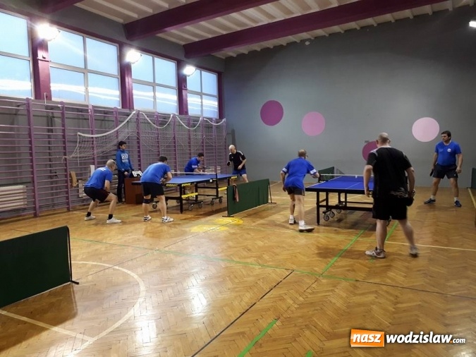 Zdjęcie w galerii na portalu naszwodzislaw.com: Tenisiści stołowi TKKF Relaks wygrali z UGKS Sokół Zebrzydowice wiadomości z regionu