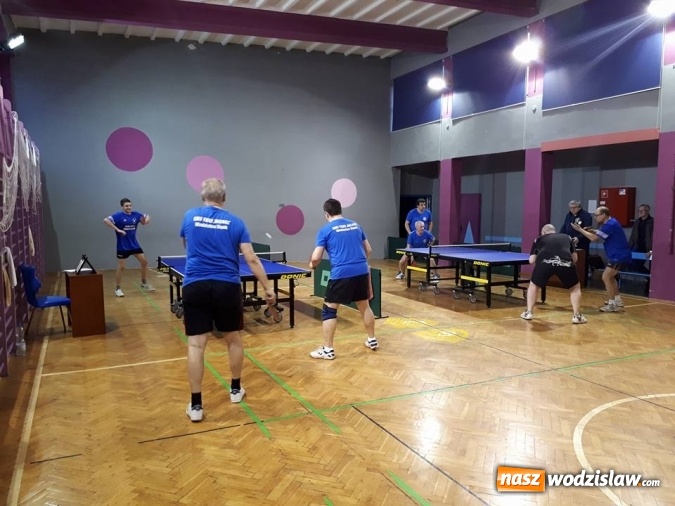 Zdjęcie w galerii na portalu naszwodzislaw.com: Tenisiści stołowi TKKF Relaks wygrali z UGKS Sokół Zebrzydowice wiadomości z regionu