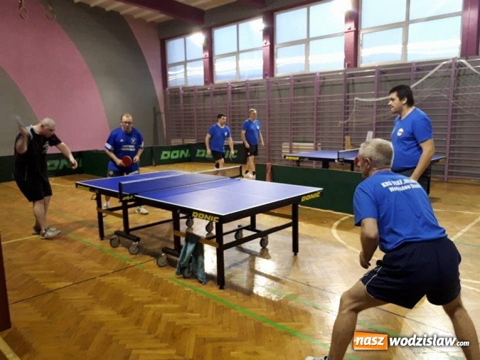 Zdjęcie w galerii na portalu naszwodzislaw.com: Tenisiści stołowi TKKF Relaks wygrali z UGKS Sokół Zebrzydowice wiadomości z regionu