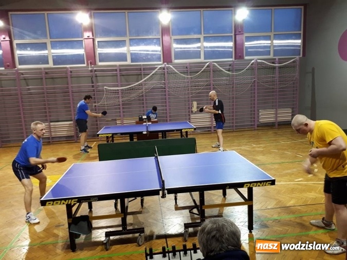 Zdjęcie w galerii na portalu naszwodzislaw.com: Tenisiści stołowi TKKF Relaks wygrali z UGKS Sokół Zebrzydowice wiadomości z regionu
