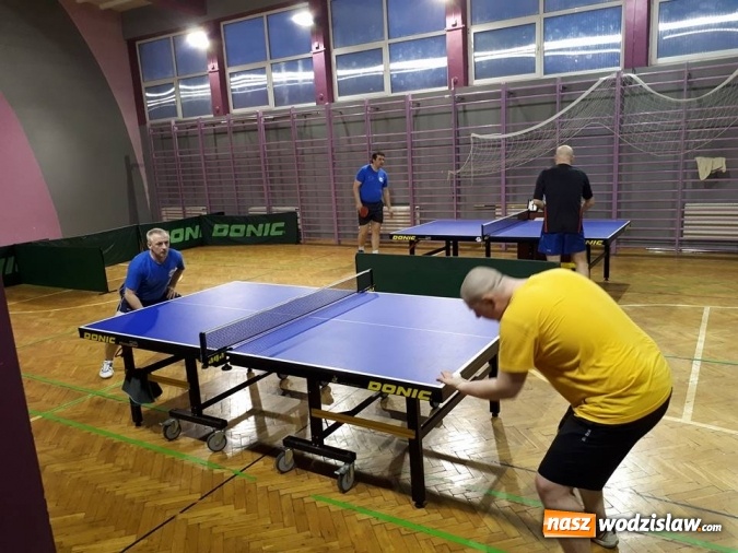 Zdjęcie w galerii na portalu naszwodzislaw.com: Tenisiści stołowi TKKF Relaks wygrali z UGKS Sokół Zebrzydowice wiadomości z regionu