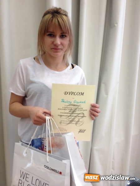 Zdjęcie w galerii na portalu naszwodzislaw.com: Uczennica ZSP w Pszowie na podium konkursu fryzjerskiego wiadomości z regionu