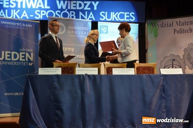 Zdjęcie w galerii na portalu naszwodzislaw.com: Festiwal wiedzy w I LO w Wodzisławiu Śląskim wiadomości z regionu