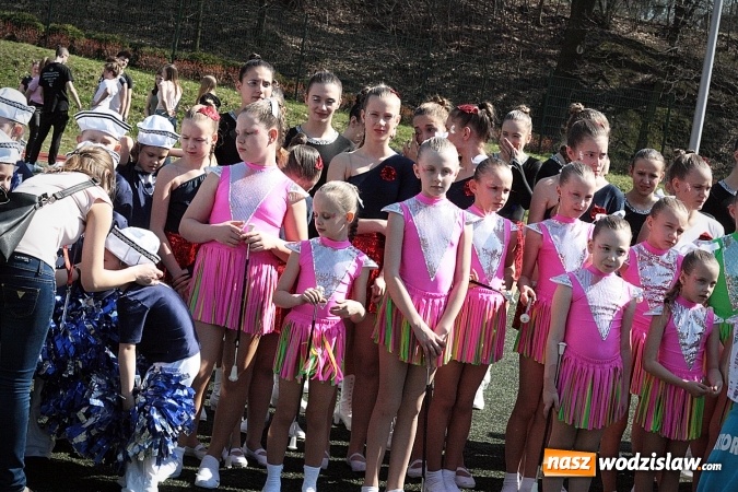 Zdjęcie w galerii na portalu naszwodzislaw.com: Kolejna edycja festiwalu tanecznego Aplauz w Marklowicach. Zatańczyła nawet... Cruella de Mon wiadomości z regionu