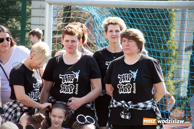 Zdjęcie w galerii na portalu naszwodzislaw.com: Kolejna edycja festiwalu tanecznego Aplauz w Marklowicach. Zatańczyła nawet... Cruella de Mon wiadomości z regionu