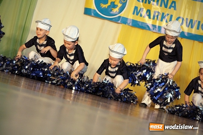 Zdjęcie w galerii na portalu naszwodzislaw.com: Kolejna edycja festiwalu tanecznego Aplauz w Marklowicach. Zatańczyła nawet... Cruella de Mon wiadomości z regionu