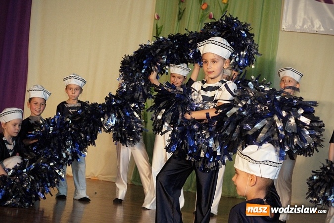 Zdjęcie w galerii na portalu naszwodzislaw.com: Kolejna edycja festiwalu tanecznego Aplauz w Marklowicach. Zatańczyła nawet... Cruella de Mon wiadomości z regionu