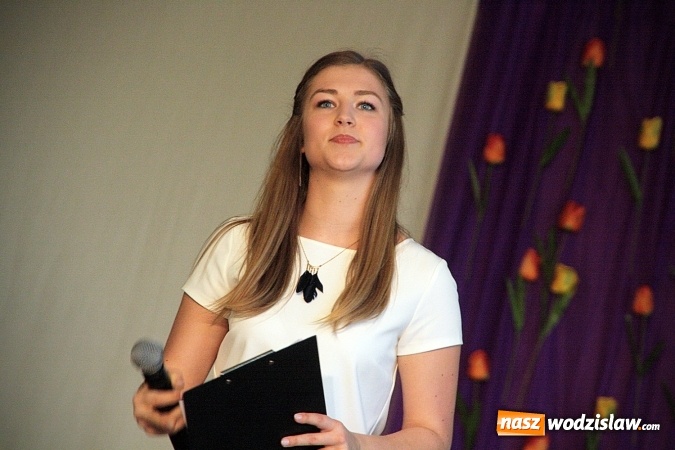 Zdjęcie w galerii na portalu naszwodzislaw.com: Kolejna edycja festiwalu tanecznego Aplauz w Marklowicach. Zatańczyła nawet... Cruella de Mon wiadomości z regionu