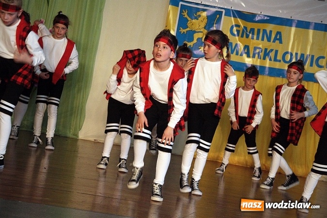 Zdjęcie w galerii na portalu naszwodzislaw.com: Kolejna edycja festiwalu tanecznego Aplauz w Marklowicach. Zatańczyła nawet... Cruella de Mon wiadomości z regionu