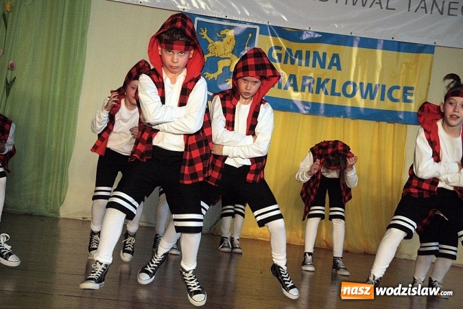 Zdjęcie w galerii na portalu naszwodzislaw.com: Kolejna edycja festiwalu tanecznego Aplauz w Marklowicach. Zatańczyła nawet... Cruella de Mon wiadomości z regionu