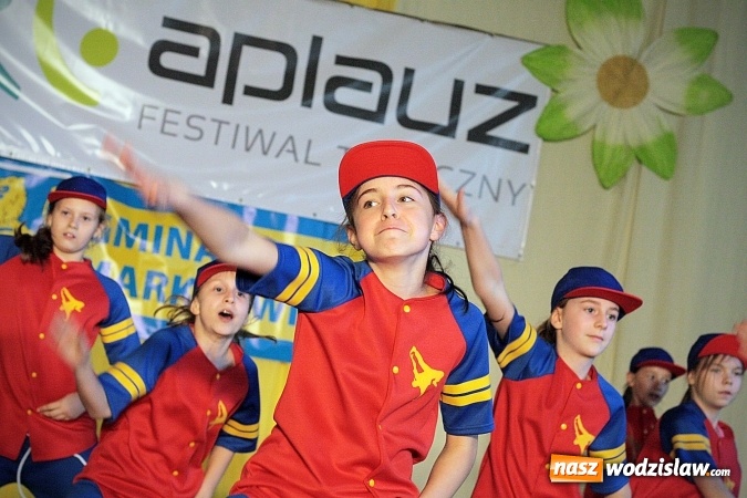 Zdjęcie w galerii na portalu naszwodzislaw.com: Kolejna edycja festiwalu tanecznego Aplauz w Marklowicach. Zatańczyła nawet... Cruella de Mon wiadomości z regionu