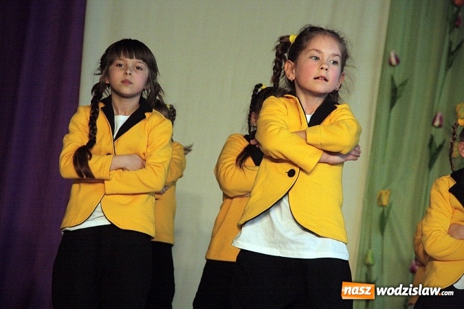 Zdjęcie w galerii na portalu naszwodzislaw.com: Kolejna edycja festiwalu tanecznego Aplauz w Marklowicach. Zatańczyła nawet... Cruella de Mon wiadomości z regionu