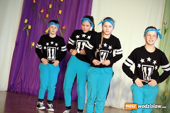 Zdjęcie w galerii na portalu naszwodzislaw.com: Kolejna edycja festiwalu tanecznego Aplauz w Marklowicach. Zatańczyła nawet... Cruella de Mon wiadomości z regionu