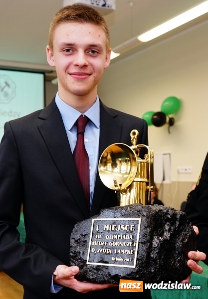 Zdjęcie w galerii na portalu naszwodzislaw.com: Sukces, talent i praca. Uczeń PCKZiU zajął pierwsze miejsce w Olimpiadzie Wiedzy Górniczej wiadomości z regionu