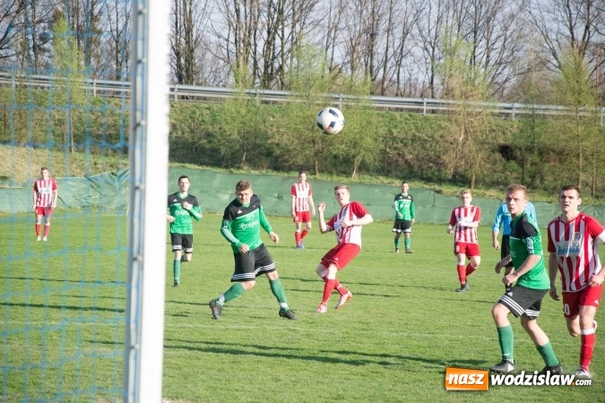 Zdjęcie w galerii na portalu naszwodzislaw.com: B klasa: Starcie rezerw Turzy i Rogowa. Unia lepsza od Przyszłości wiadomości z regionu