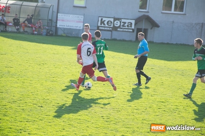 Zdjęcie w galerii na portalu naszwodzislaw.com: B klasa: Starcie rezerw Turzy i Rogowa. Unia lepsza od Przyszłości wiadomości z regionu