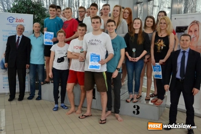 Zdjęcie w galerii na portalu naszwodzislaw.com: Uczniowie ZST na podium Licealiady Pływackie wiadomości z regionu