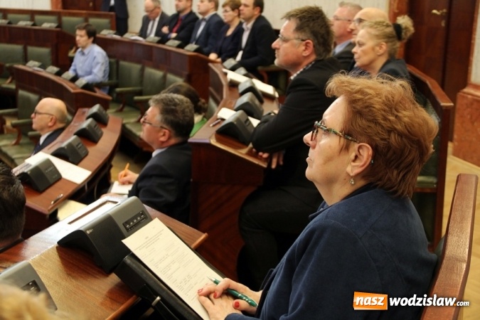 Zdjęcie w galerii na portalu naszwodzislaw.com: O planach żeglownego połączenia Dunaju, Odry i Łaby w sali Sejmu Śląskiego wiadomości z regionu