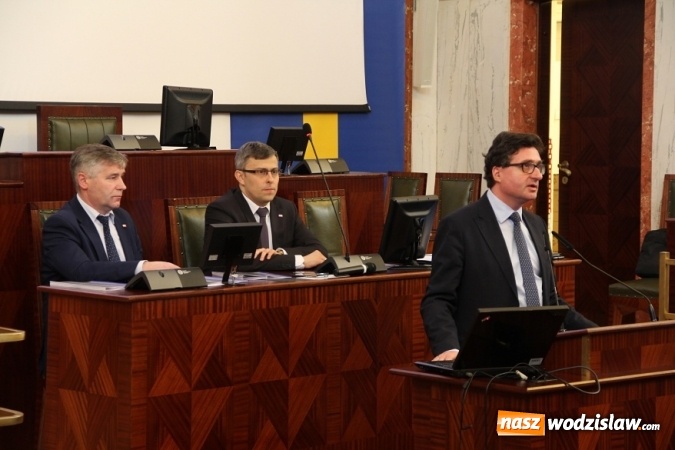 Zdjęcie w galerii na portalu naszwodzislaw.com: O planach żeglownego połączenia Dunaju, Odry i Łaby w sali Sejmu Śląskiego wiadomości z regionu