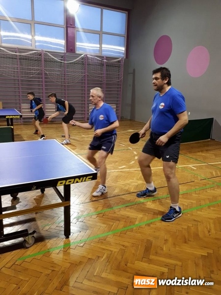 Zdjęcie w galerii na portalu naszwodzislaw.com: To był emocjonujący mecz tenisa stołowego wiadomości z regionu