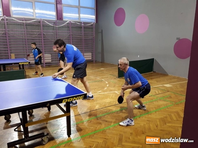 Zdjęcie w galerii na portalu naszwodzislaw.com: To był emocjonujący mecz tenisa stołowego wiadomości z regionu