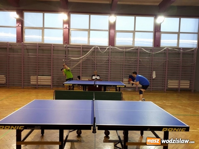 Zdjęcie w galerii na portalu naszwodzislaw.com: To był emocjonujący mecz tenisa stołowego wiadomości z regionu