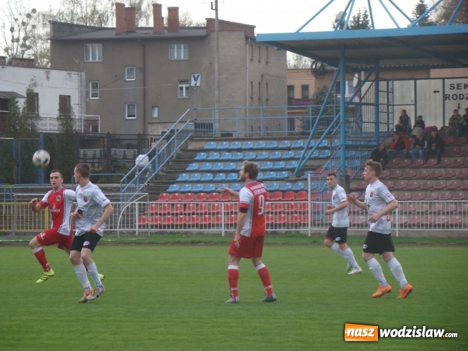 Zdjęcie w galerii na portalu naszwodzislaw.com: APN Odra remisuje z Naprzodem Syrynia wiadomości z regionu