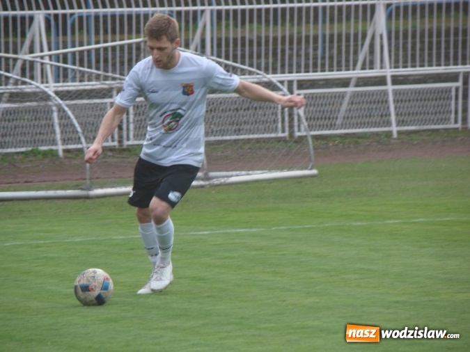 Zdjęcie w galerii na portalu naszwodzislaw.com: APN Odra remisuje z Naprzodem Syrynia wiadomości z regionu