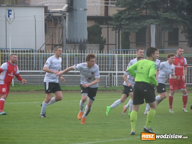 Zdjęcie w galerii na portalu naszwodzislaw.com: APN Odra remisuje z Naprzodem Syrynia wiadomości z regionu